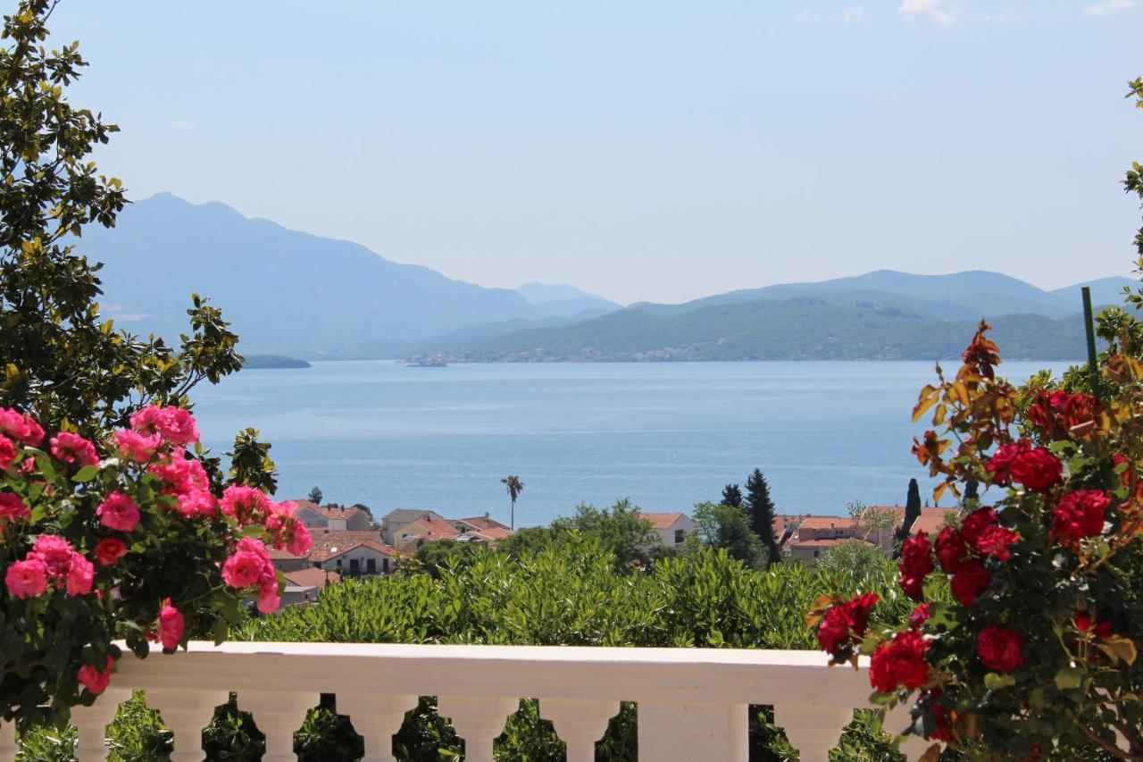 Monte Aria Panorama *