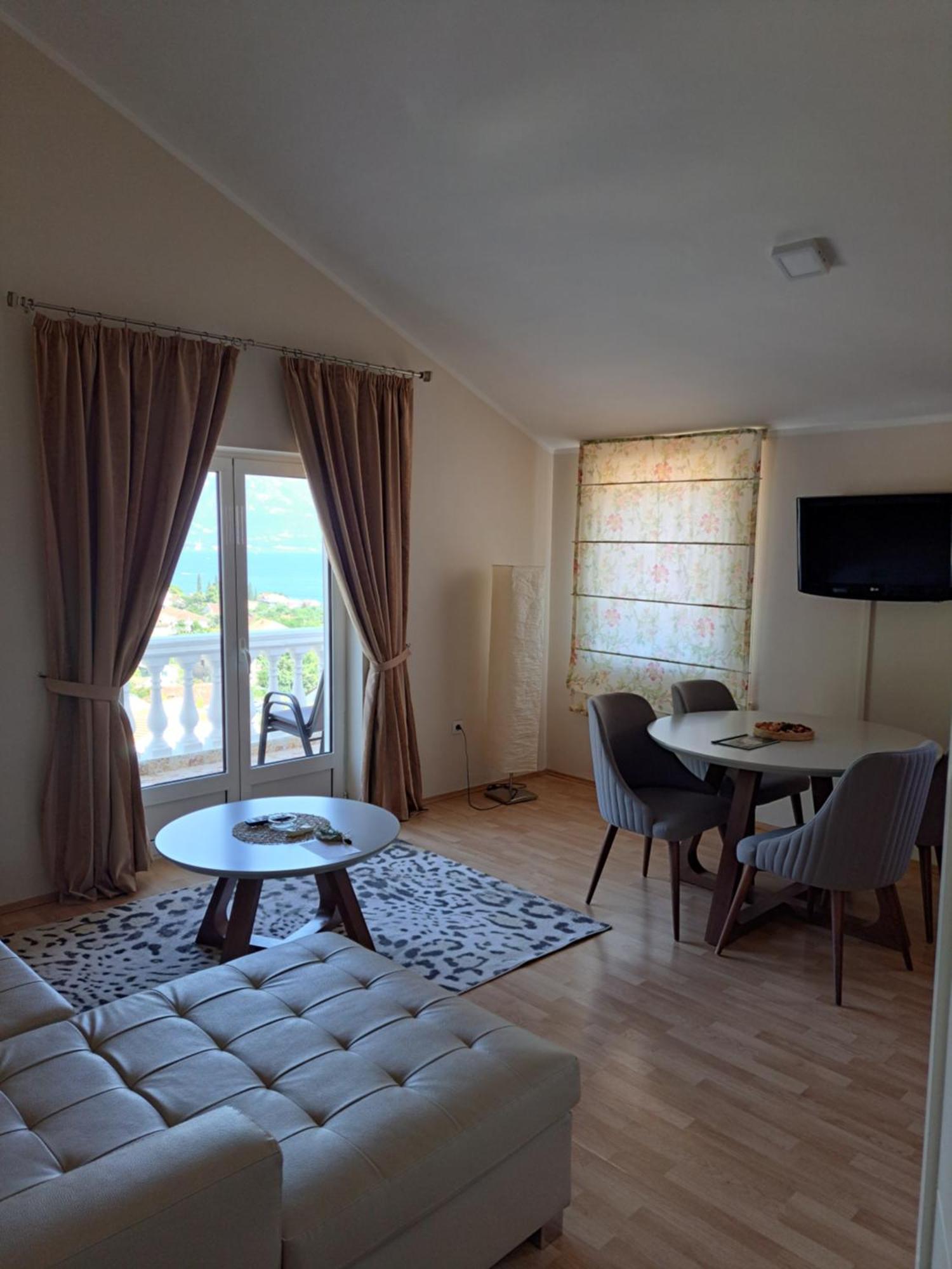 Monte Aria Panorama Апартаменти